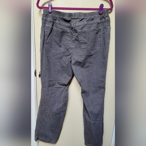 Gray Jeans - Picture 2 of 3